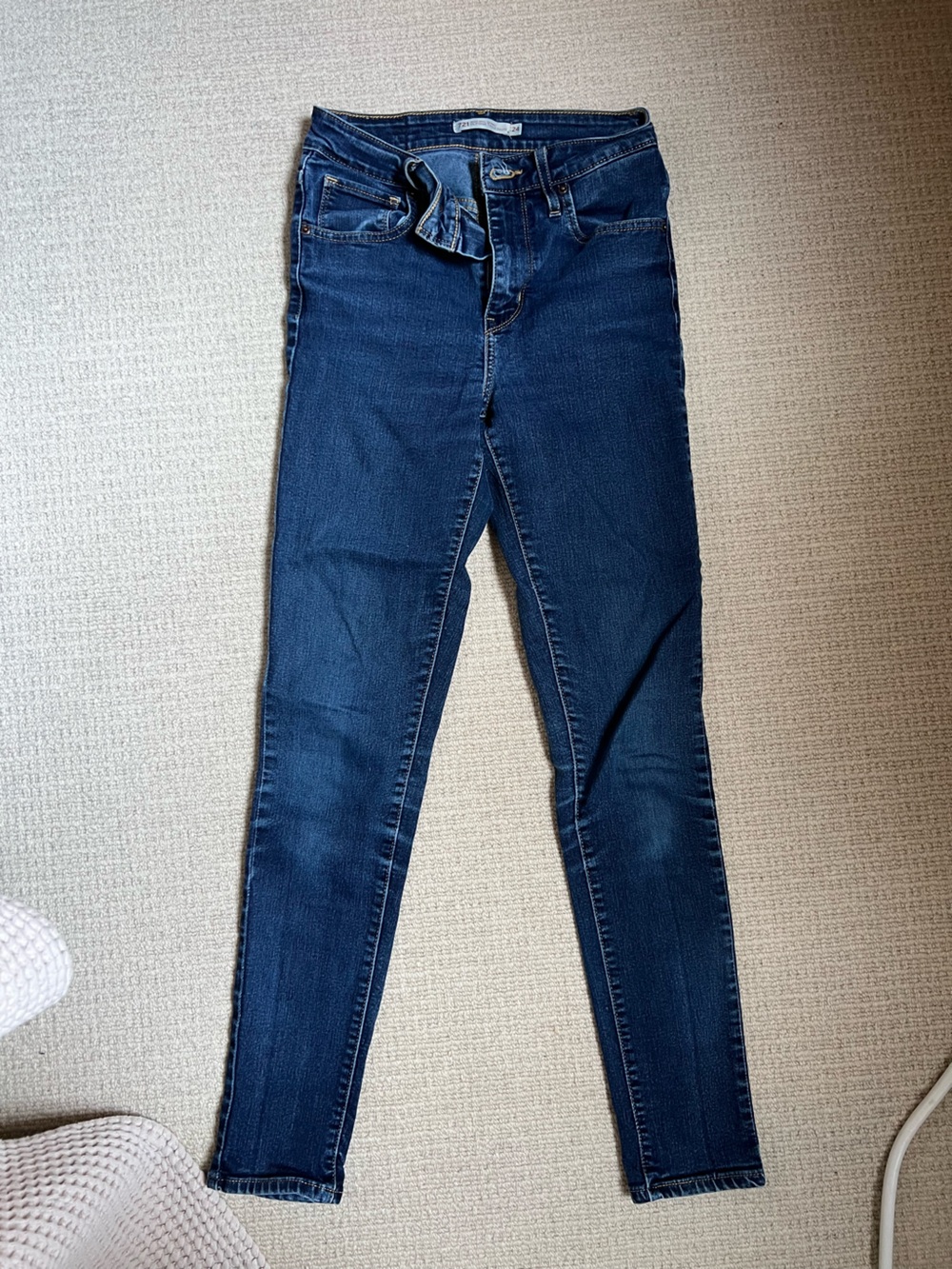 Levi’s 721 High Rise Skinny Jeans Size 24